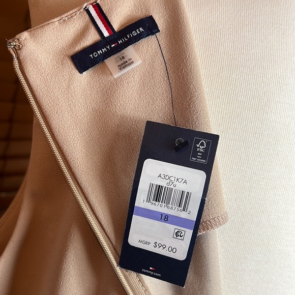 NWT - Tommy Hilfiger -Colorblock Sleeveless Scuba Crepe Minidress, Size 18 - Picture 7 of 10